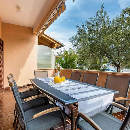 Four-bedroom In Fažana