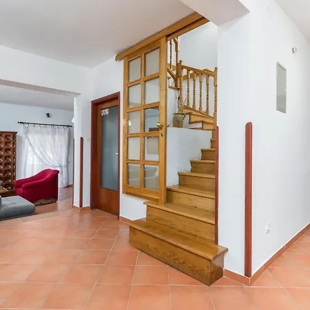 Four-bedroom In Lejlighed